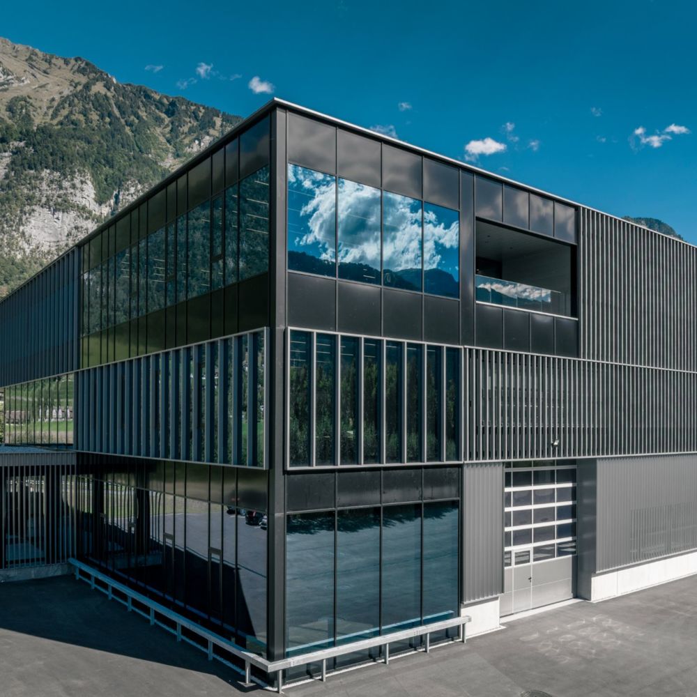 Glasfassade hallestoss 001.jpg